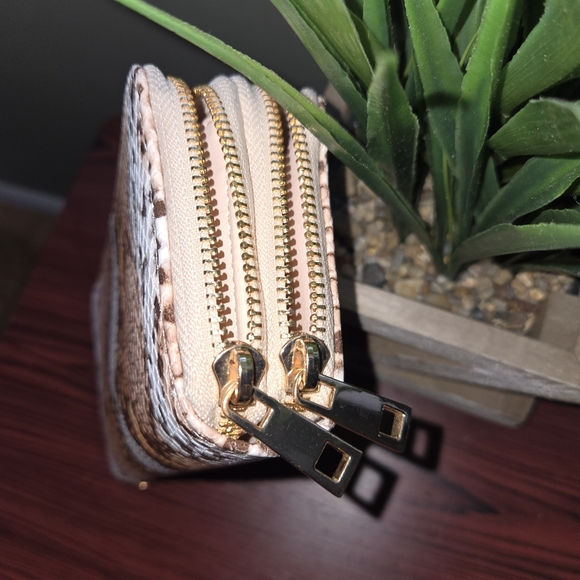 A New Day wallet - Picture 5 of 5